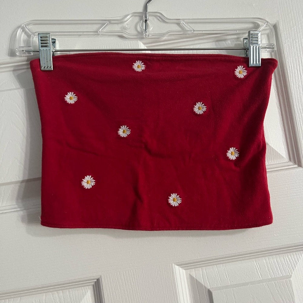 M Red hollister crop top